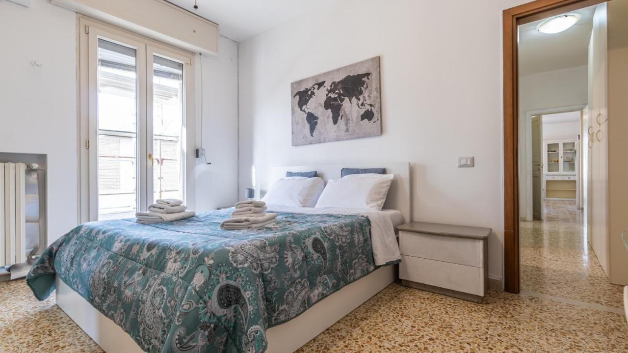 Casa Della Musica - Affitti Brevi Italia Hotel Modena Eksteriør billede